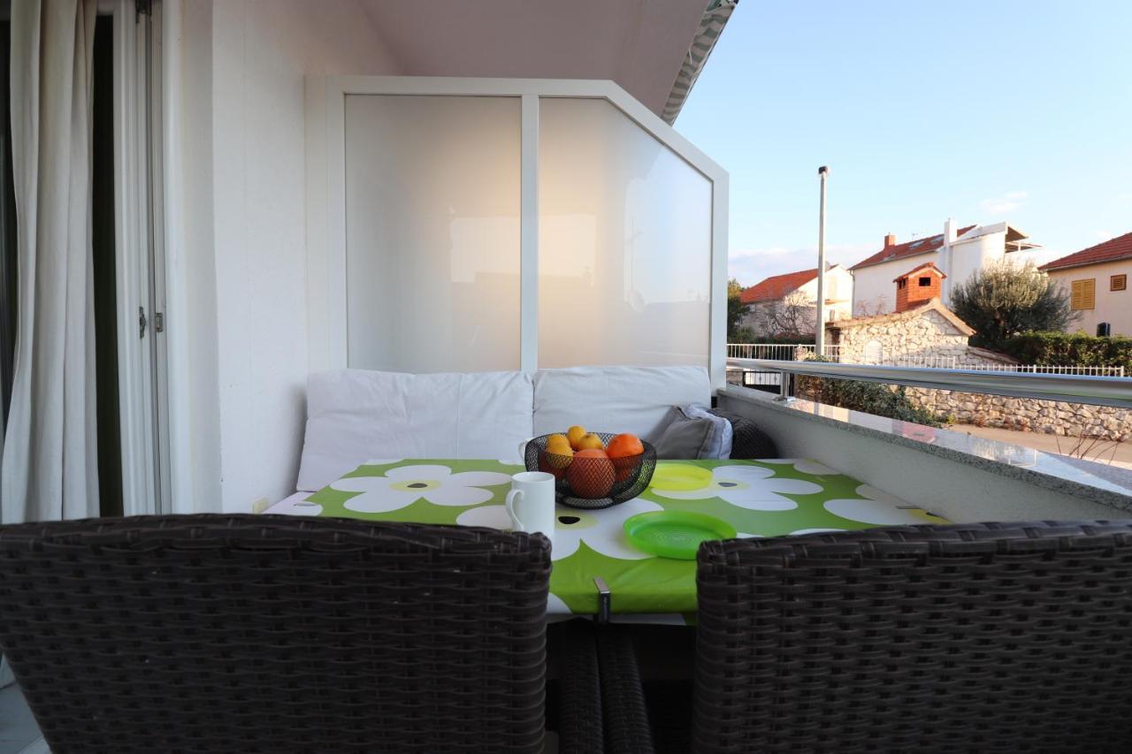 Charming Seaside Apartments Noa & Jakov, Zaboric Sibenik מראה חיצוני תמונה