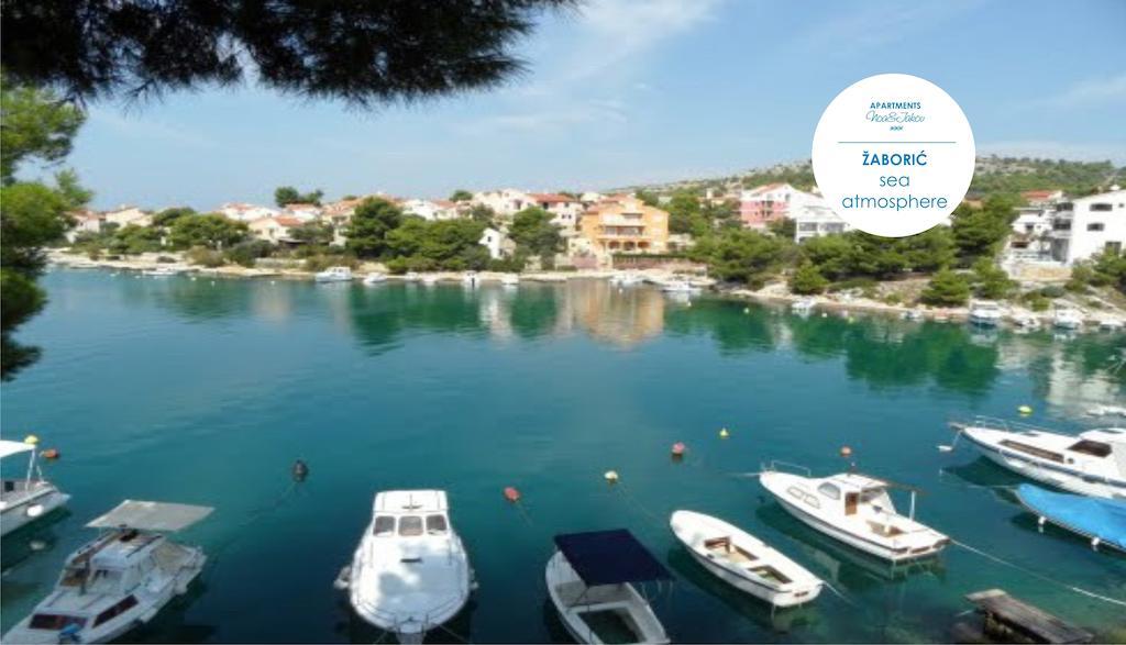 Charming Seaside Apartments Noa & Jakov, Zaboric Sibenik מראה חיצוני תמונה
