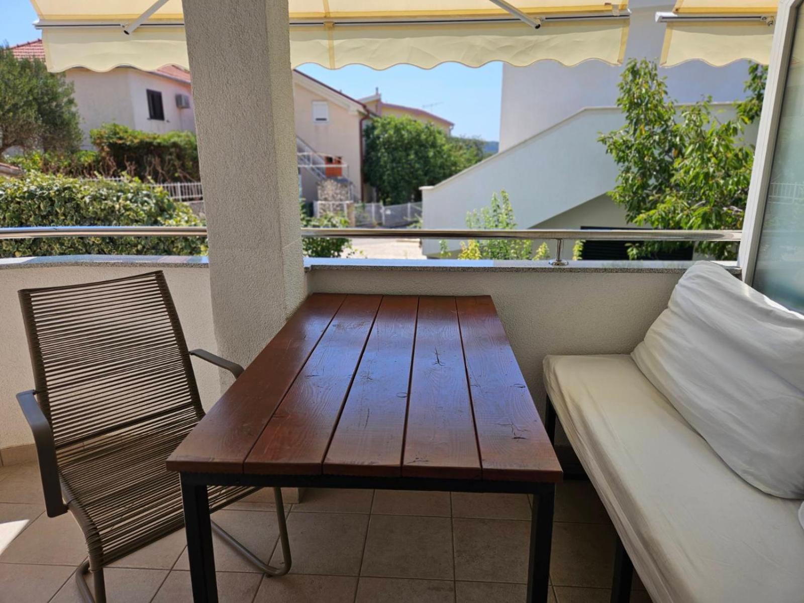 Charming Seaside Apartments Noa & Jakov, Zaboric Sibenik מראה חיצוני תמונה