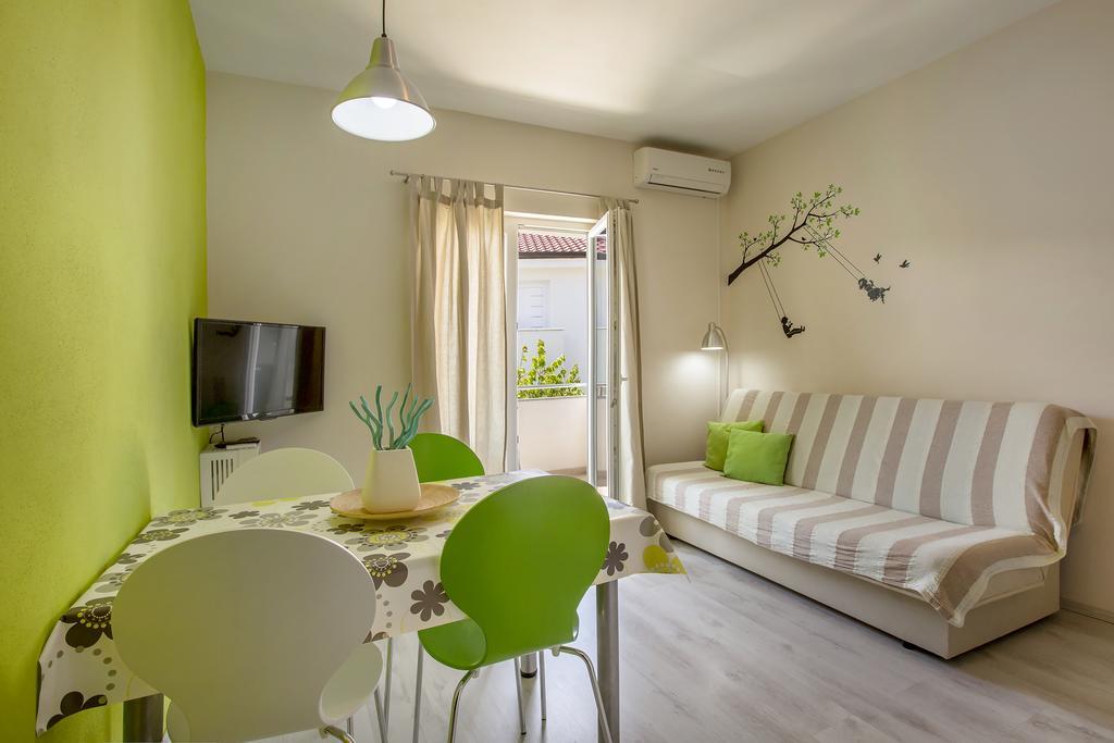 Charming Seaside Apartments Noa & Jakov, Zaboric Sibenik מראה חיצוני תמונה