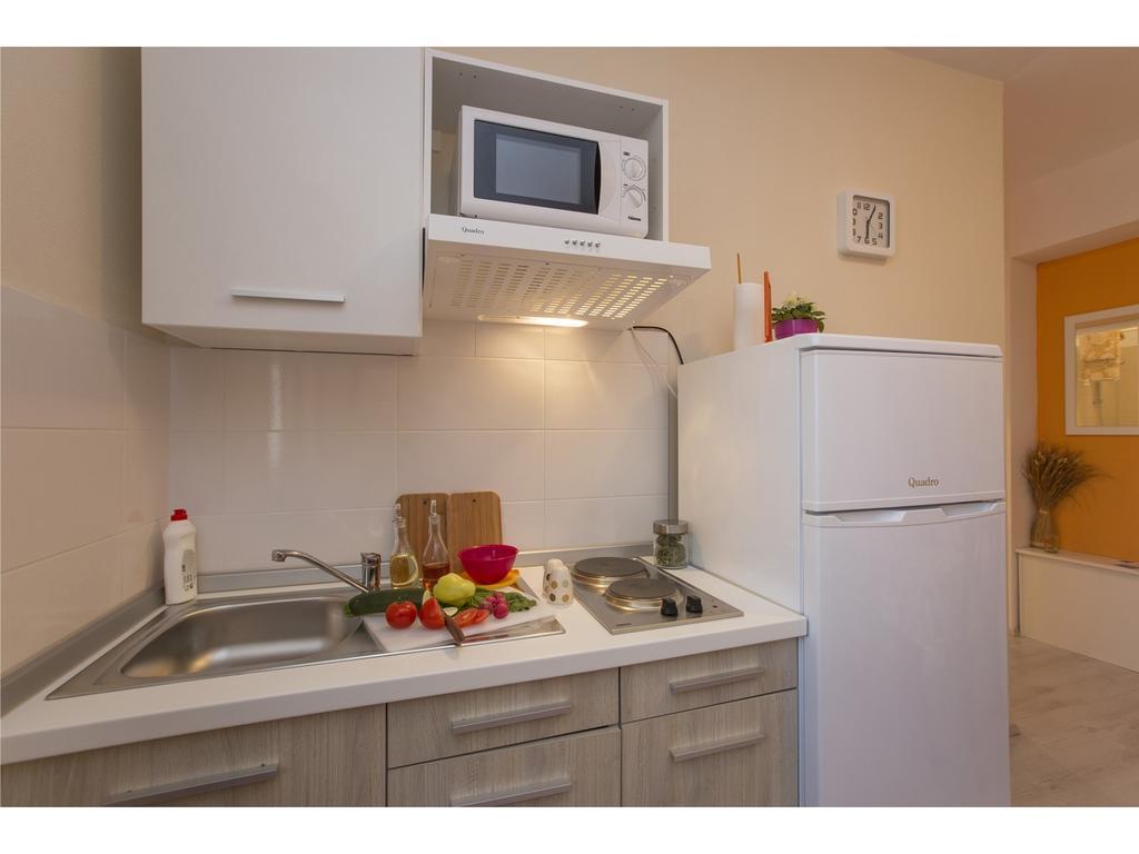 Charming Seaside Apartments Noa & Jakov, Zaboric Sibenik חדר תמונה